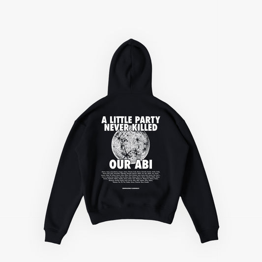 Studios Grand Hoodie Black · 23X205-1